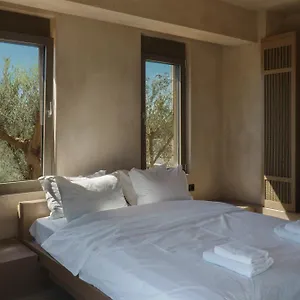 Βίλα Etheres, Νικήτη